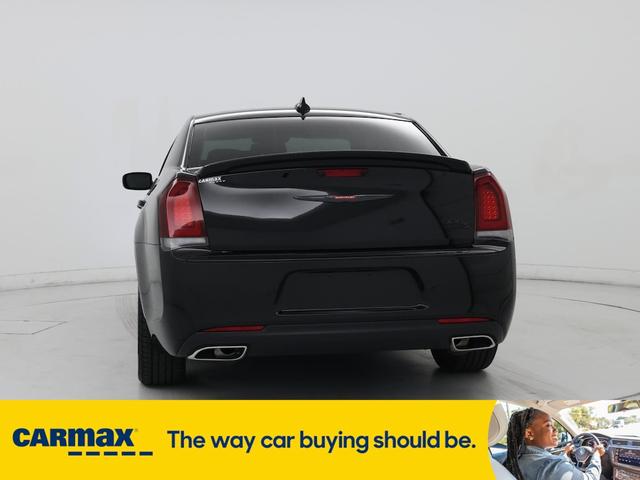 Photo of 2023 Black Chrysler 300
