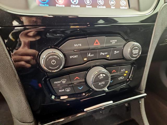 Photo of 2023 Black Chrysler 300