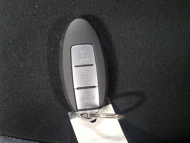 Photo of 2024 Blue Nissan Versa