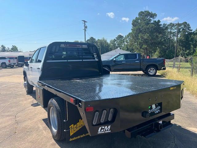 Photo of 2025 Summit White Chevrolet Silverado 3500