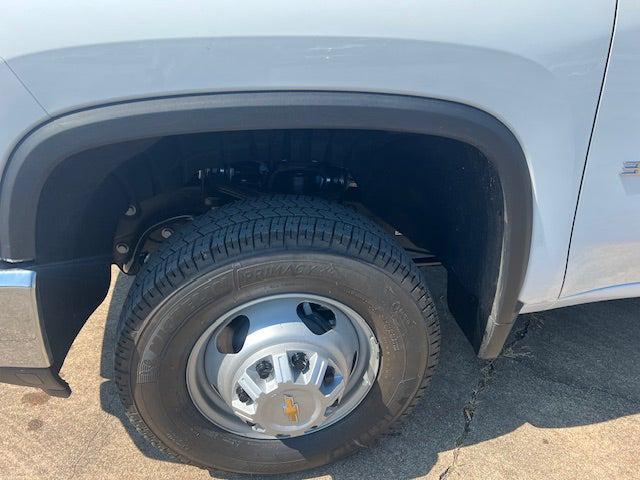 Photo of 2025 Summit White Chevrolet Silverado 3500