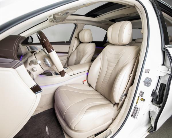 Photo of 2019 White / Beige Mercedes-Benz S-Class