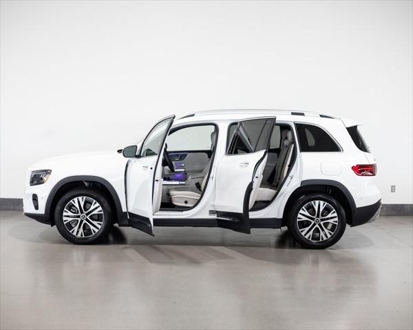 Photo of 2025 White Mercedes-Benz GLB 250