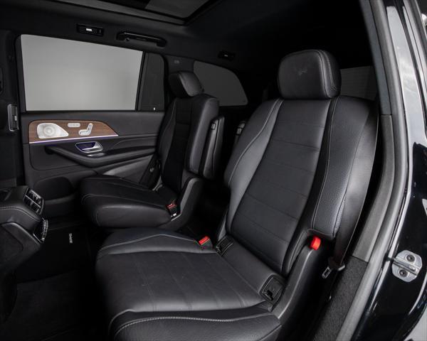 Photo of 2022 Black Mercedes-Benz GLS 580