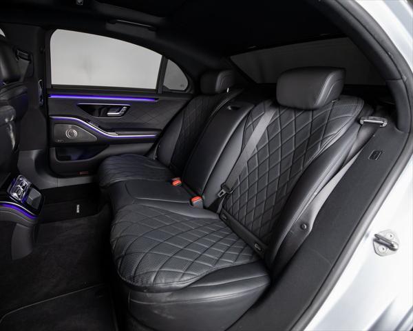 Photo of 2021 Silver Mercedes-Benz S-Class