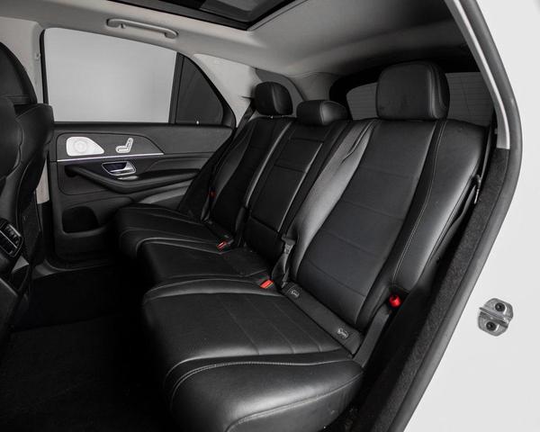 Photo of 2023 White Mercedes-Benz GLE 350