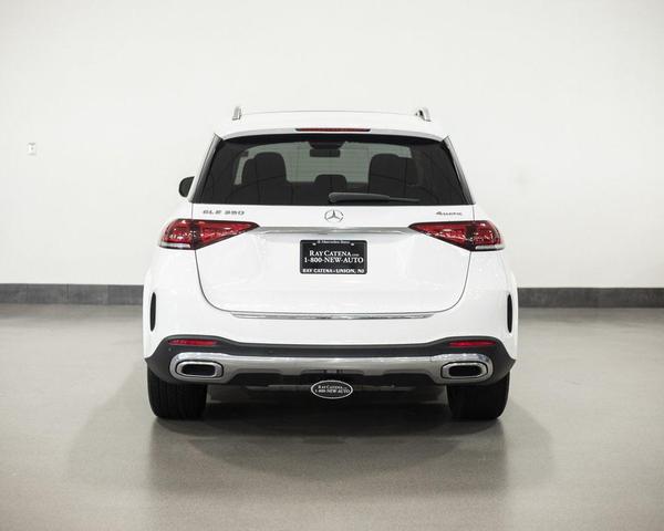 Photo of 2023 White Mercedes-Benz GLE 350