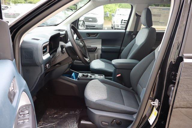 Photo of 2025 Shadow Black Ford Maverick