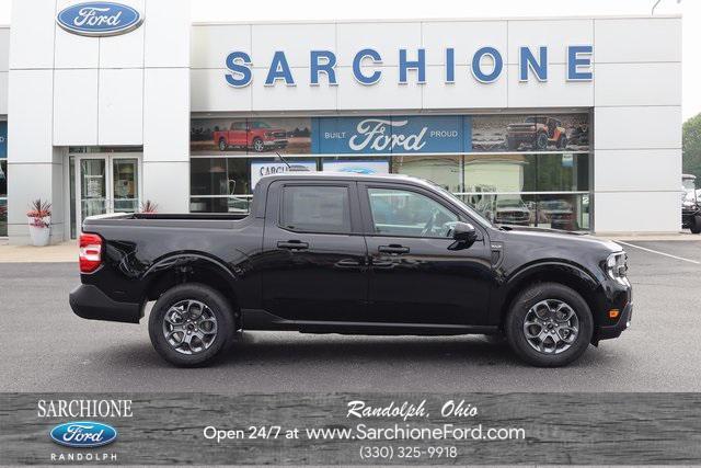 Photo of 2025 Shadow Black Ford Maverick