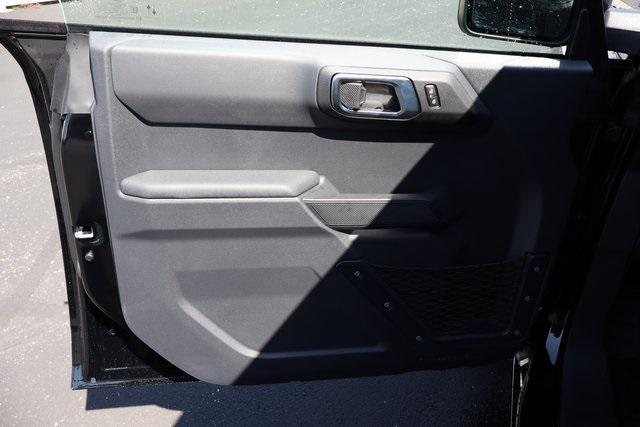Photo of 2025 Shadow Black Ford Bronco