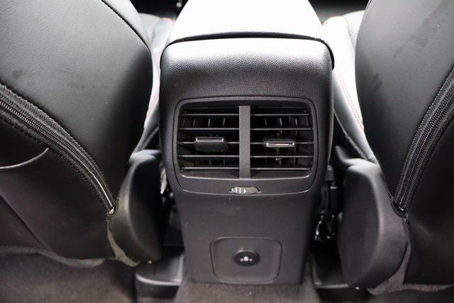 Photo of 2025 Star White Metallic Tri-Coat Ford Escape