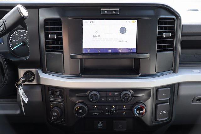 Photo of 2026 Oxford White Ford F-250