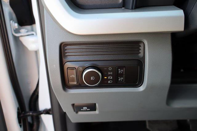 Photo of 2026 Oxford White Ford F-250