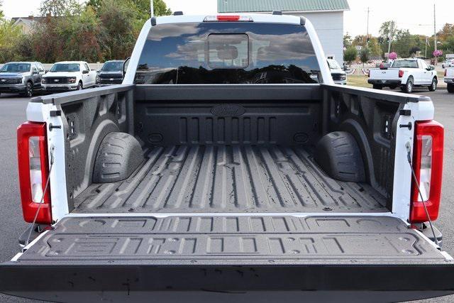 Photo of 2026 Oxford White Ford F-250