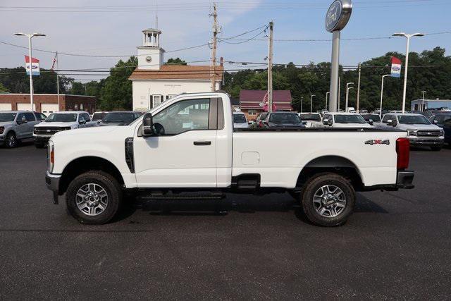 Photo of 2025 Oxford White Ford F-350