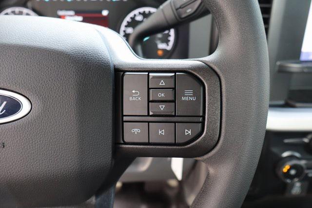 Photo of 2025 Oxford White Ford F-350