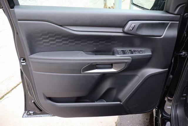 Photo of 2025 Shadow Black Ford Ranger