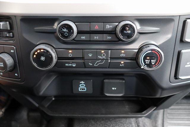 Photo of 2025 Agate Black Metallic Ford F-350