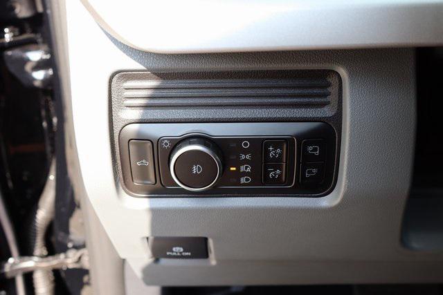 Photo of 2025 Agate Black Metallic Ford F-350