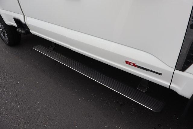 Photo of 2024 Star White Metallic Tri-Coat Ford F-350