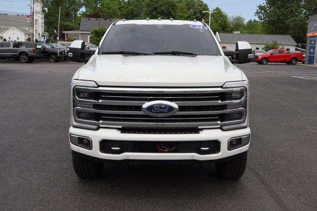 Photo of 2024 Star White Metallic Tri-Coat Ford F-350