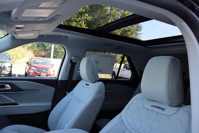 Photo of 2025 Agate Black Metallic Ford Explorer