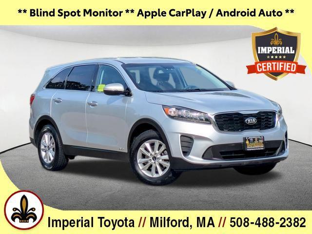Photo of 2019 Sparkling Silver Kia Sorento