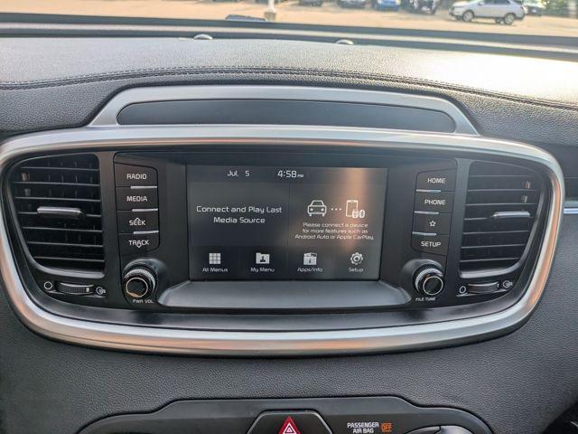 Photo of 2019 Sparkling Silver Kia Sorento