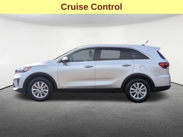 Photo of 2019 Sparkling Silver Kia Sorento