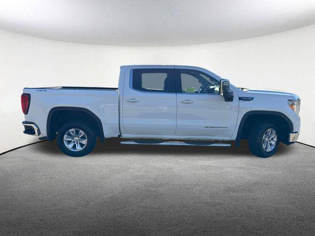 Photo of 2021 Summit White GMC Sierra 1500