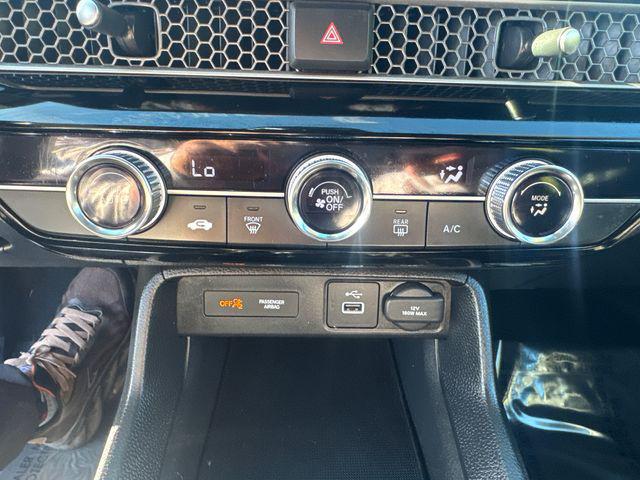 Photo of 2024 Crystal Black Pearl Honda Civic