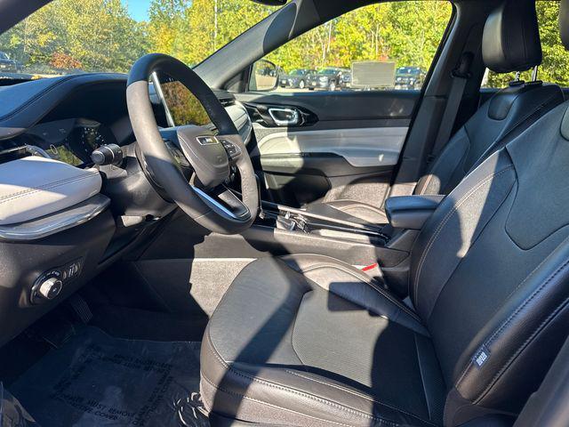 Photo of 2023 Granite Crystal Metallic Clearcoat Jeep Compass
