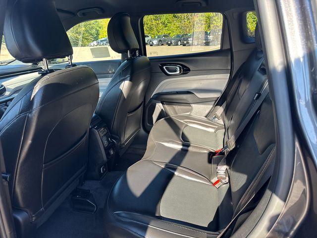 Photo of 2023 Granite Crystal Metallic Clearcoat Jeep Compass