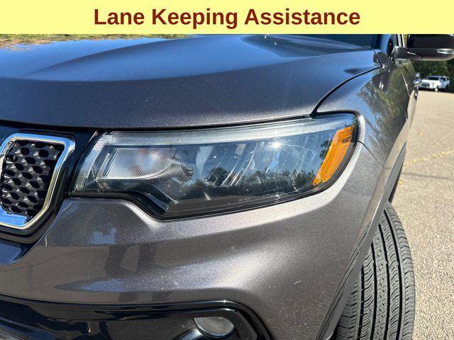 Photo of 2023 Granite Crystal Metallic Clearcoat Jeep Compass