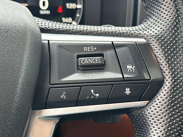 Photo of 2022 White Diamond Mitsubishi Outlander