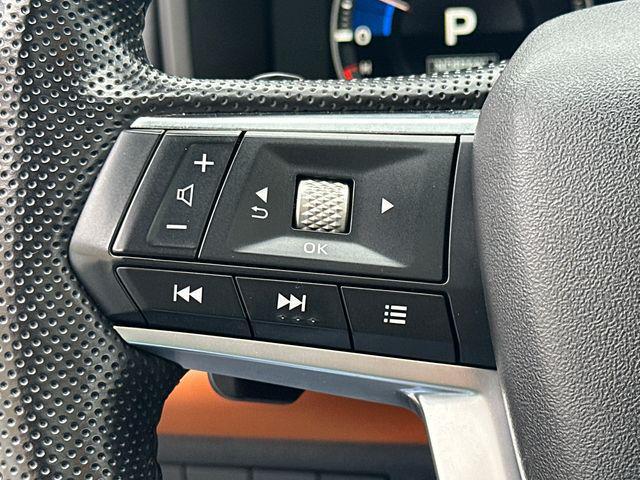 Photo of 2022 White Diamond Mitsubishi Outlander