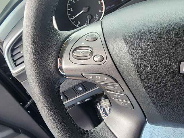 Photo of 2024 Super Black Nissan Murano