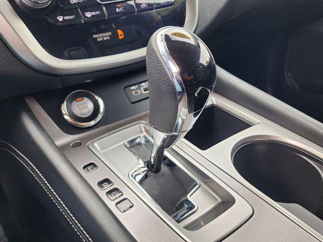 Photo of 2024 Super Black Nissan Murano