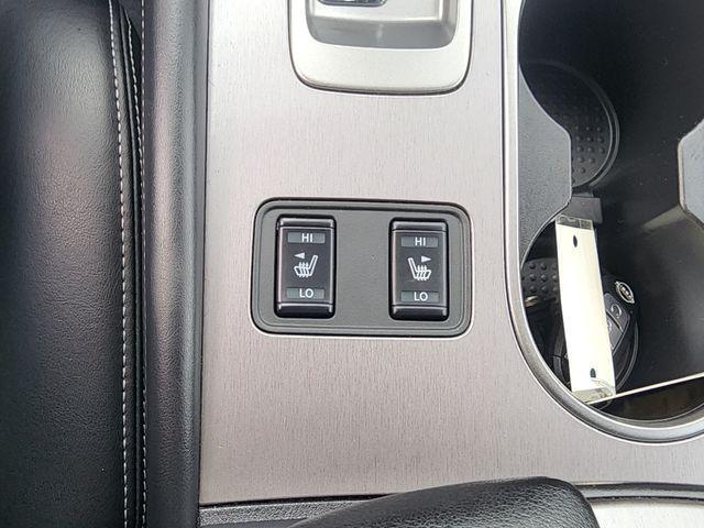 Photo of 2024 Super Black Nissan Murano
