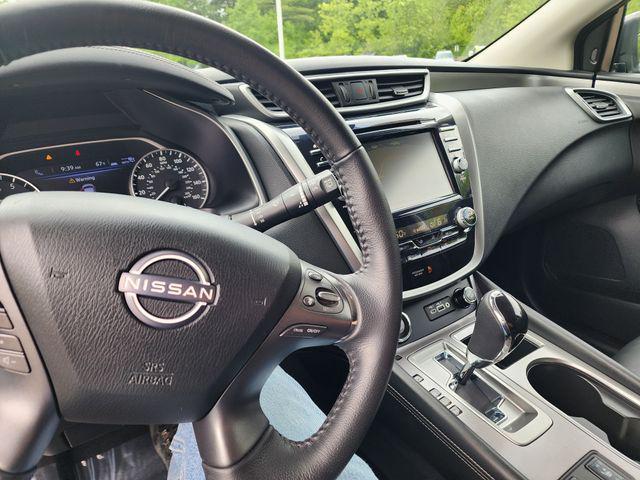 Photo of 2024 Super Black Nissan Murano