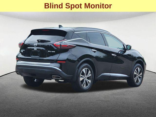 Photo of 2024 Super Black Nissan Murano