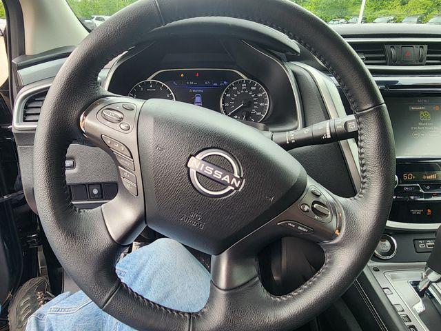 Photo of 2024 Super Black Nissan Murano