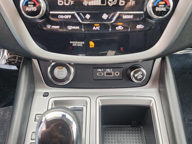 Photo of 2024 Super Black Nissan Murano