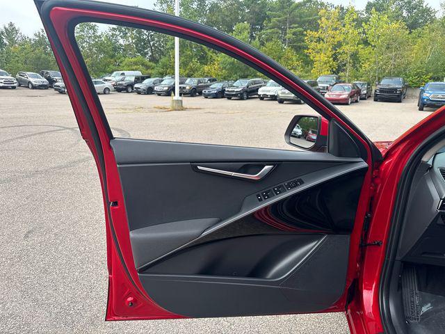 Photo of 2024 Runway Red Kia Niro