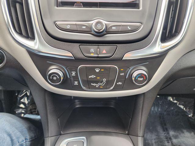 Photo of 2023 Summit White Chevrolet Equinox