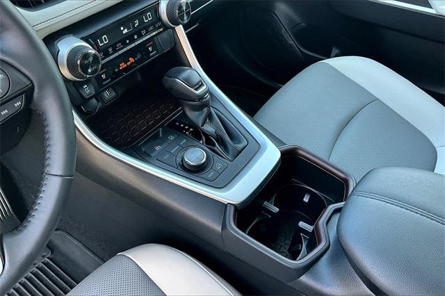 Photo of 2023 Wind Chill Pearl Toyota RAV4