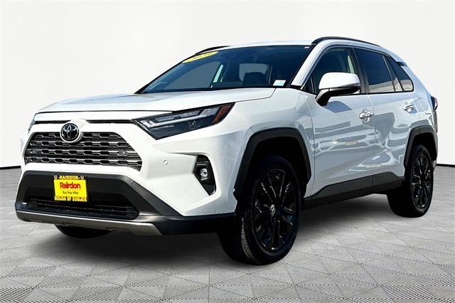 Photo of 2023 Wind Chill Pearl Toyota RAV4