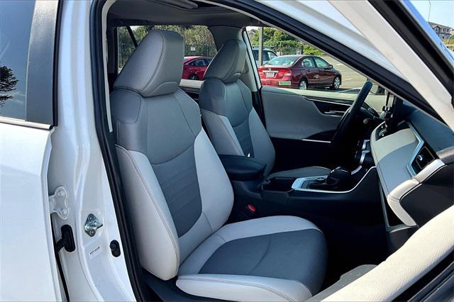 Photo of 2023 Wind Chill Pearl Toyota RAV4