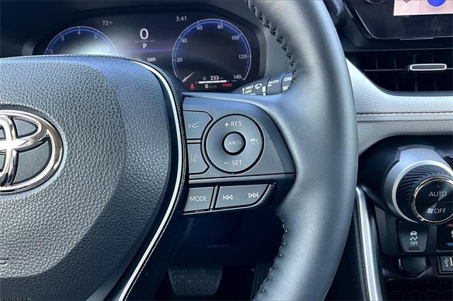 Photo of 2023 Wind Chill Pearl Toyota RAV4
