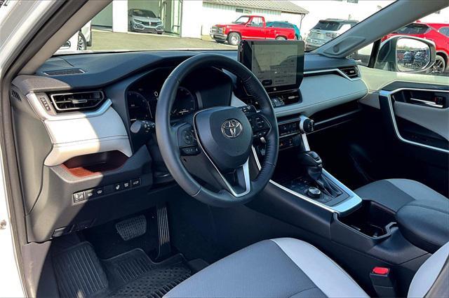 Photo of 2023 Wind Chill Pearl Toyota RAV4